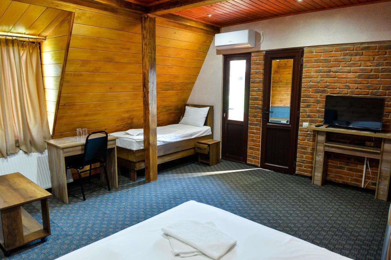 Chateau Chikovani Hotel Gordi Luaran gambar