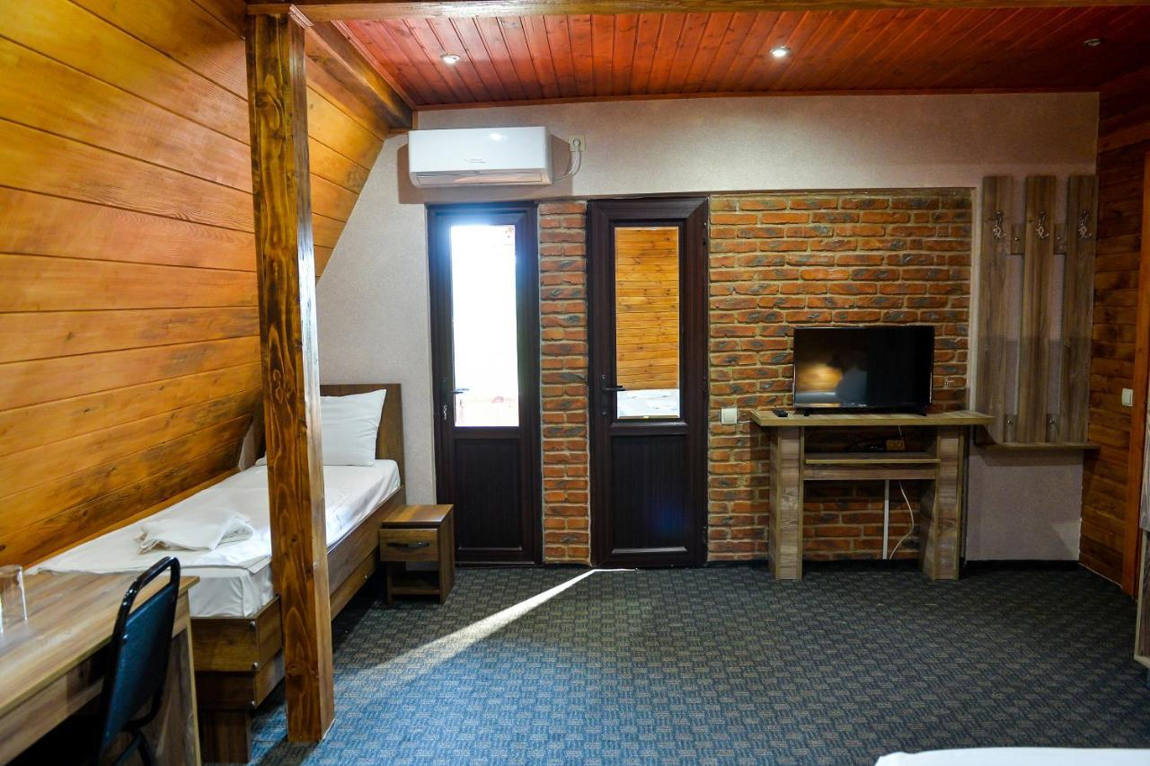 Chateau Chikovani Hotel Gordi Luaran gambar