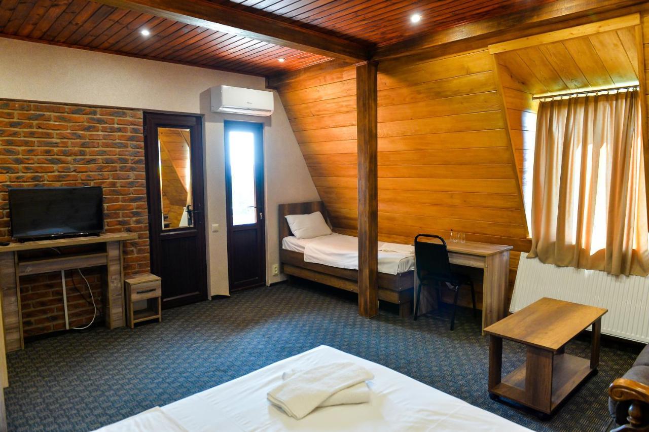 Chateau Chikovani Hotel Gordi Luaran gambar