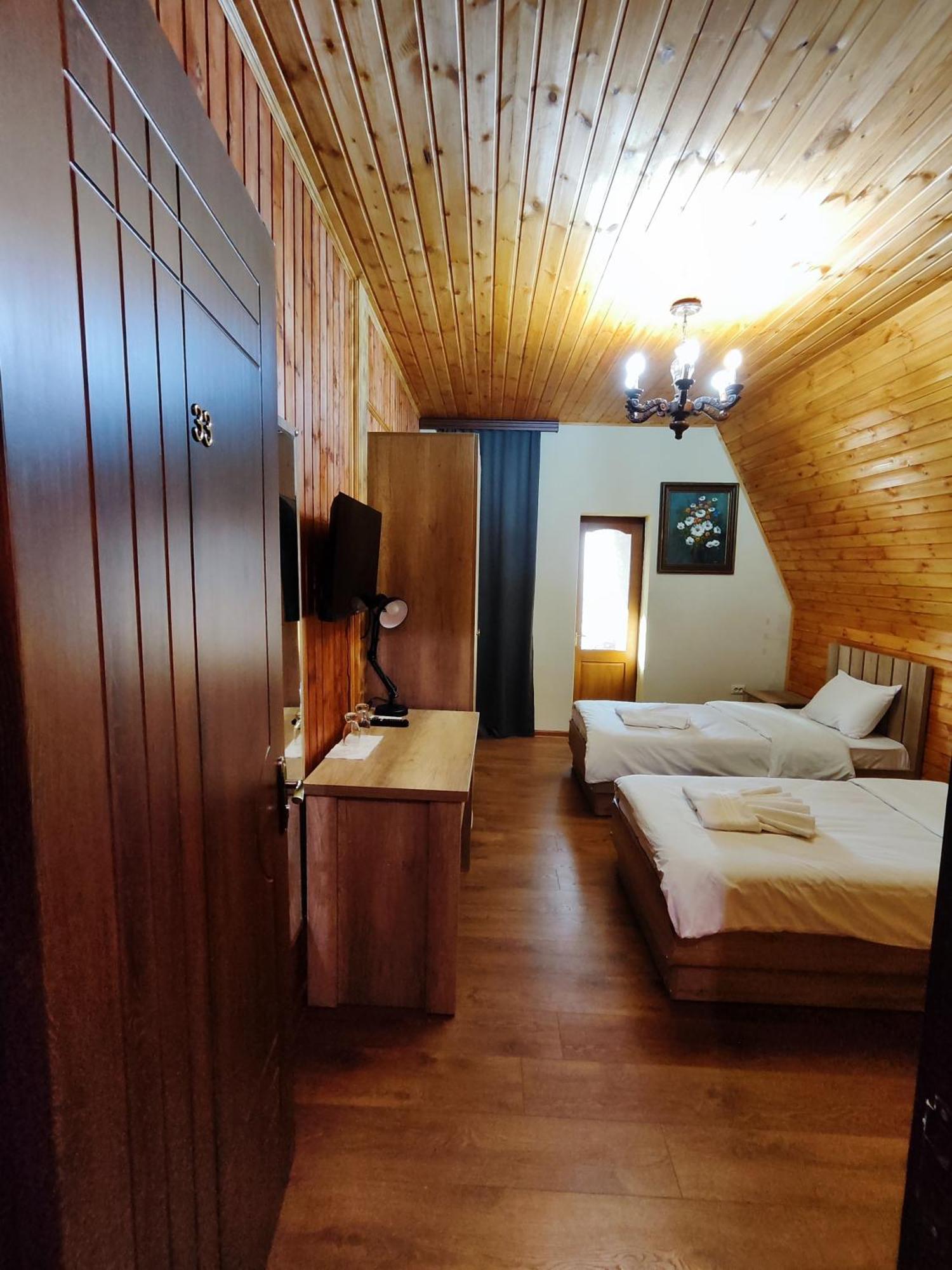 Chateau Chikovani Hotel Gordi Luaran gambar