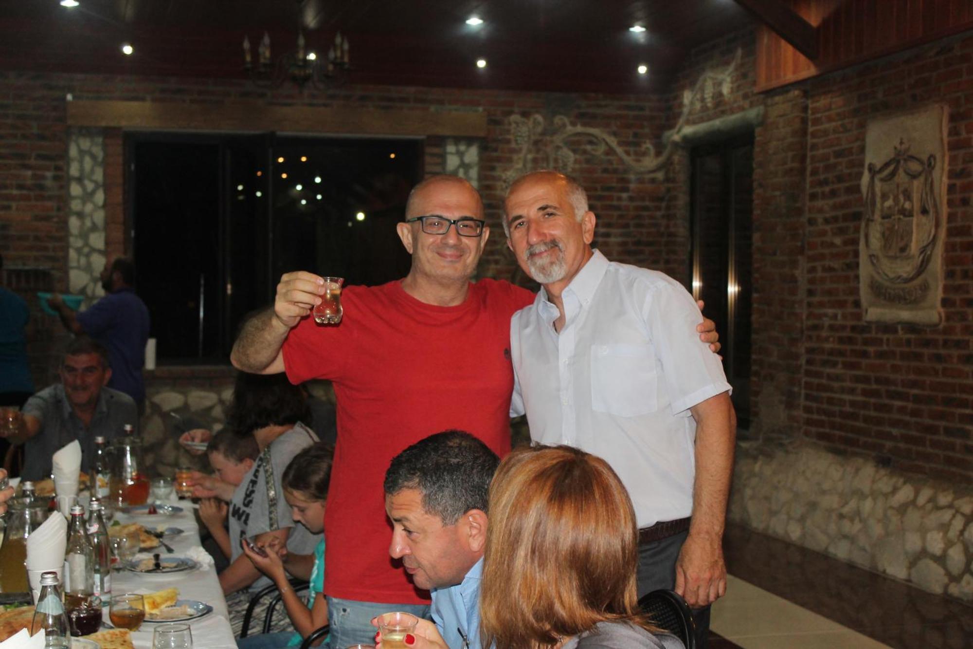 Chateau Chikovani Hotel Gordi Luaran gambar