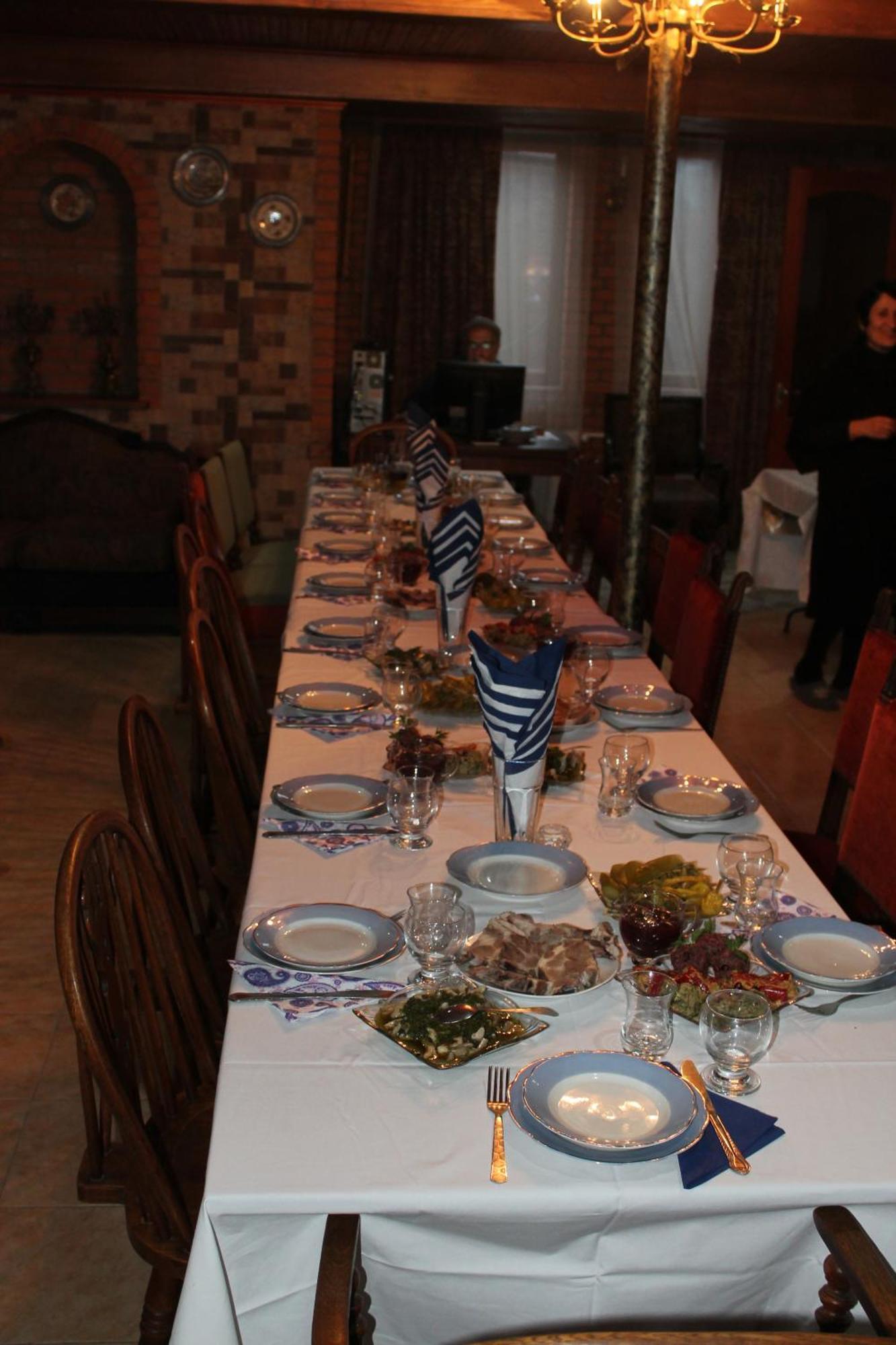Chateau Chikovani Hotel Gordi Luaran gambar