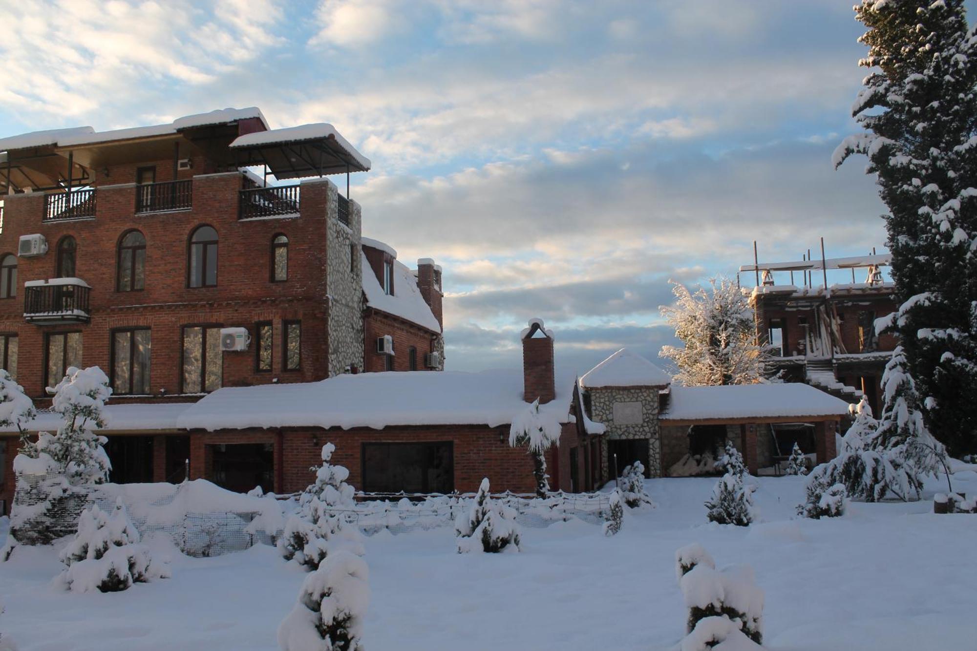 Chateau Chikovani Hotel Gordi Luaran gambar
