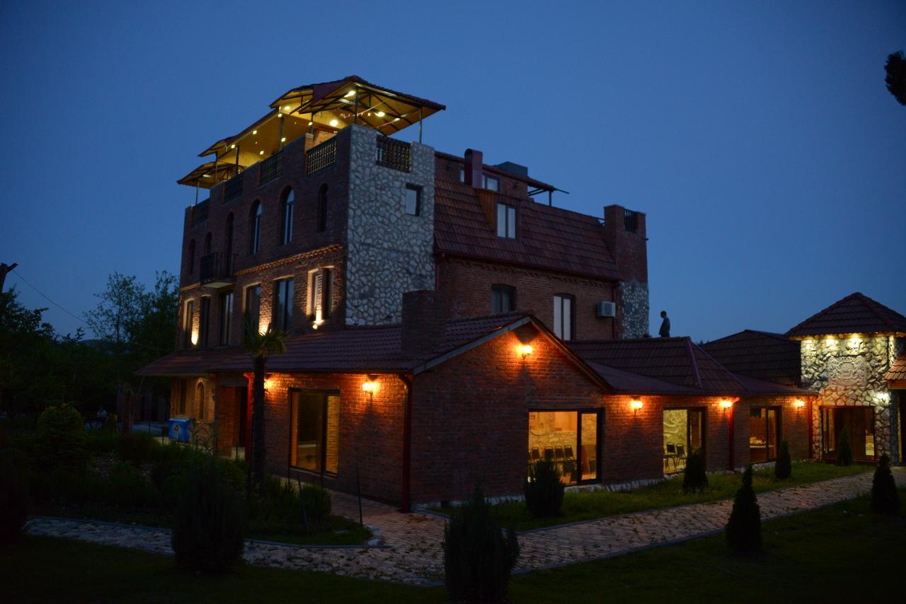Chateau Chikovani Hotel Gordi Luaran gambar