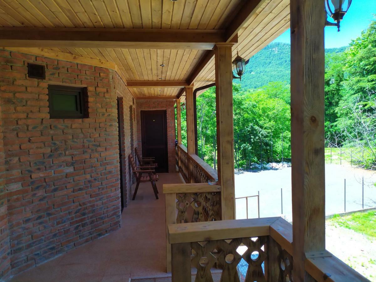 Chateau Chikovani Hotel Gordi Luaran gambar